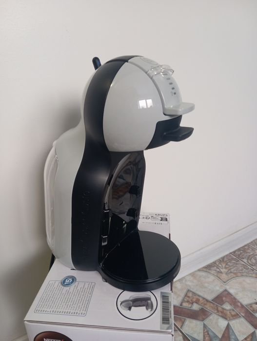 Кавоварка Dolce Gusto Mini Me KP123B