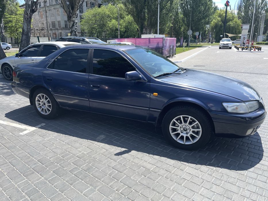 Toyota Camry 20 2,2 мкпп газ бензин