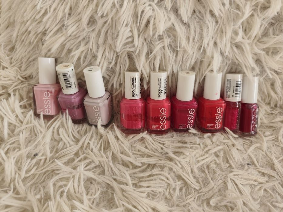 Zestaw lakierów Essie 9 szt