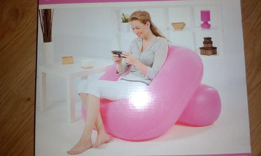 Sofa insuflavel cor de rosa