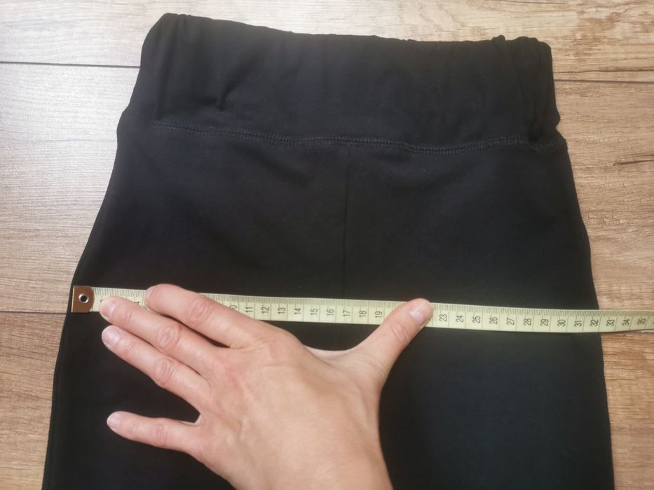Leginsy dzwony Primark 134 czarne