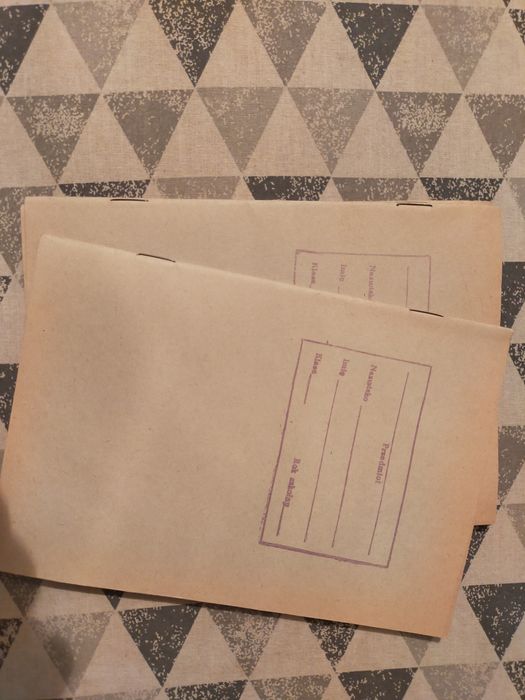 Zestaw 5zeszytów w trzy linie z czasów PRL-u