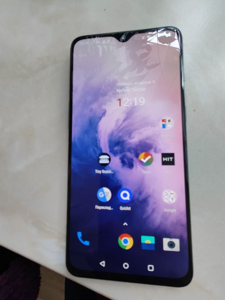 OnePlus 7  смартфон