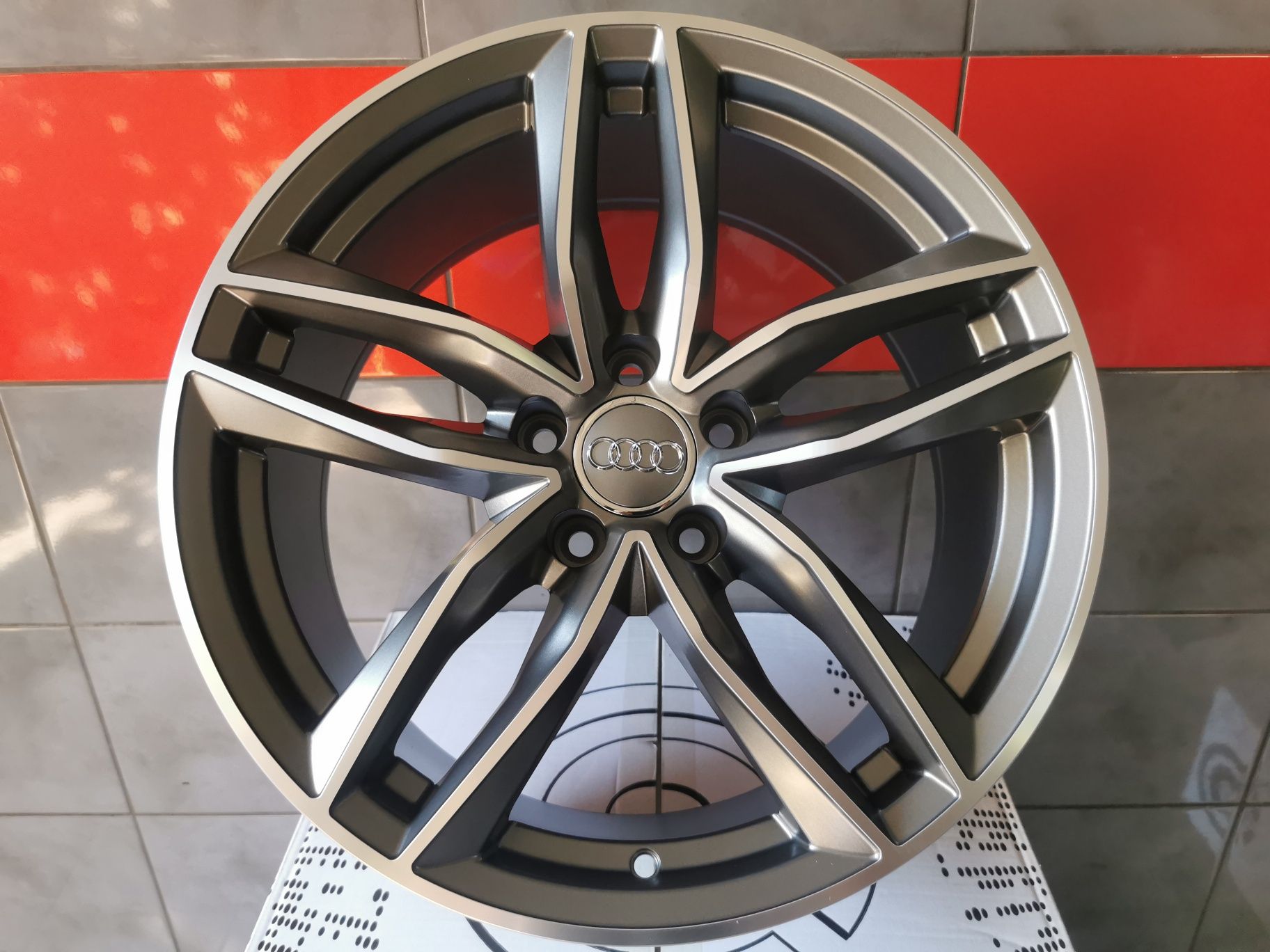 Nowe! Felgi 18" 5x112 Audi S-Line A4 A5 A6 A8 Q3 Q5 opony ET 35