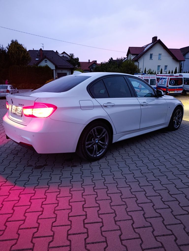 Bmw f30 330i mSport xdrive 2016 polift