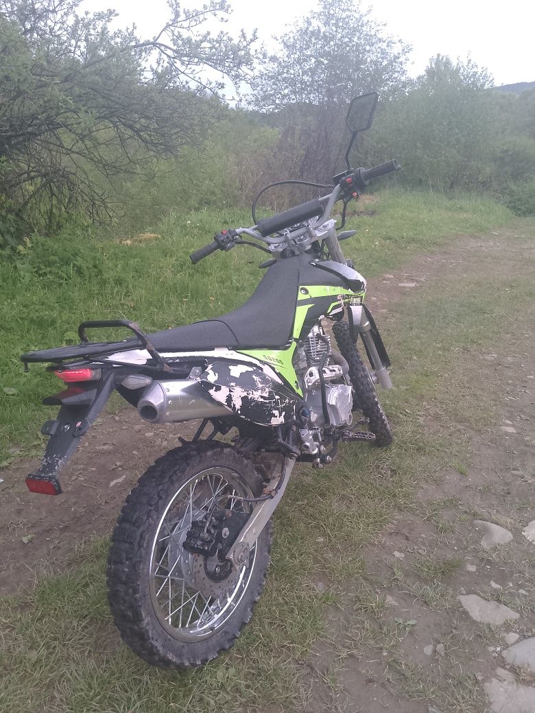 Продам мотоцикл Спарта крос 200