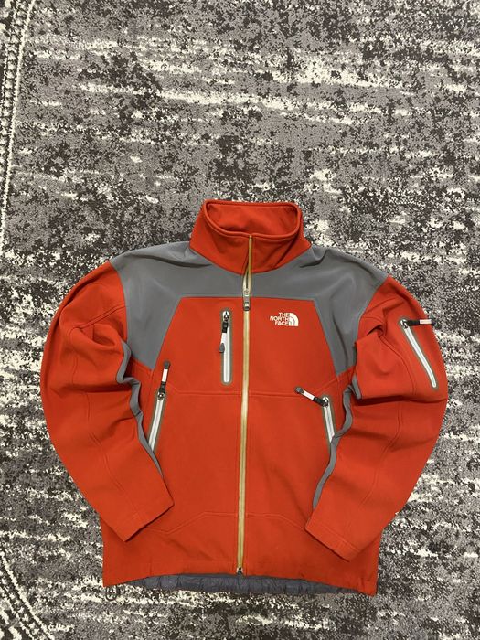Куртка вітрівка The North Face М розмір софтшел на флісі