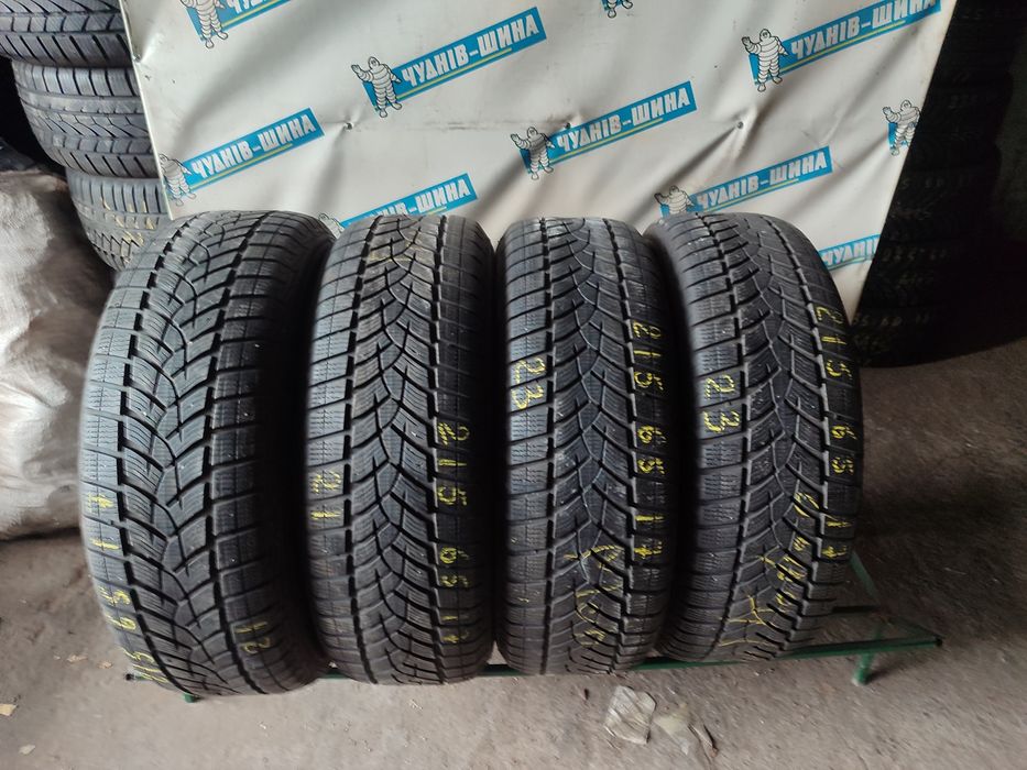 Шини goodyear 215 65 r17 зимові 21-23 рік
