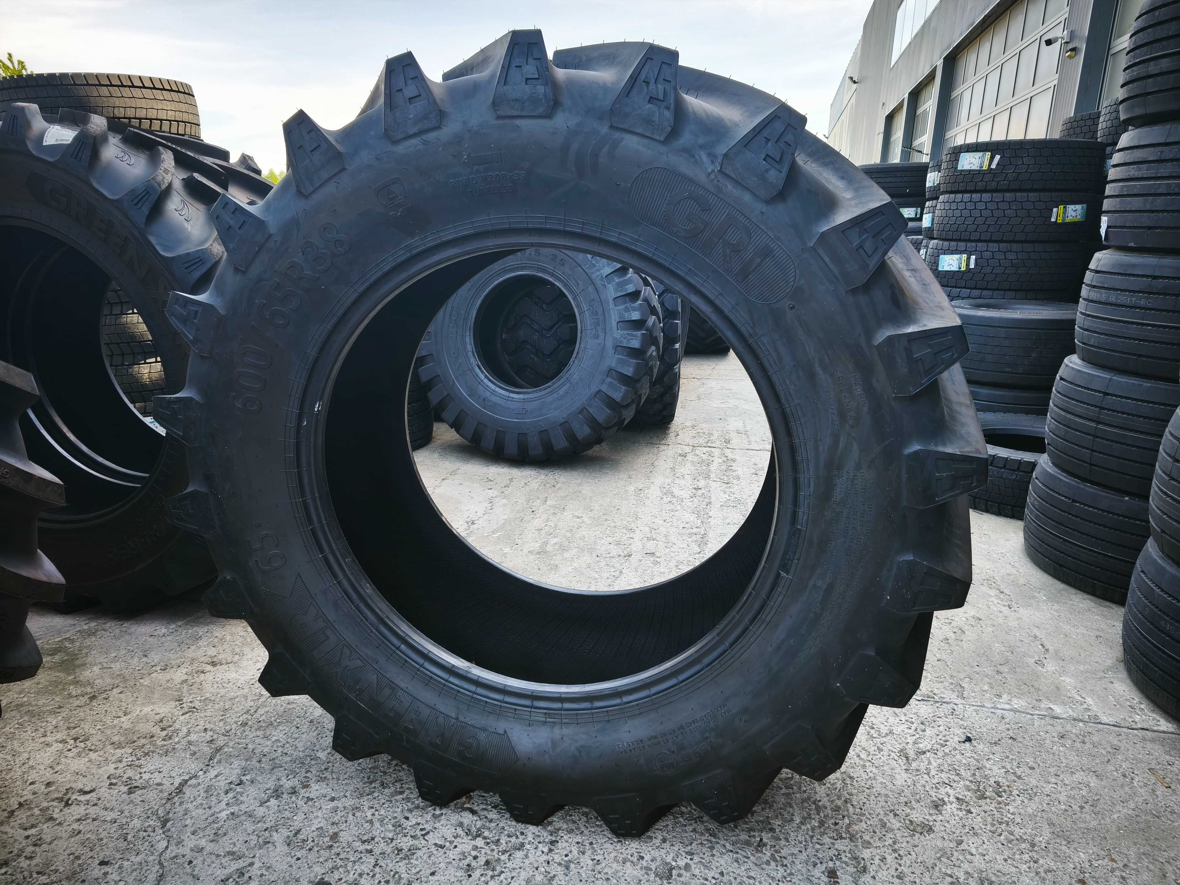 NOWE Opony 600/65R38 GRI XLR65 159D Naturalny KAUCZUK - cena BRUTTO