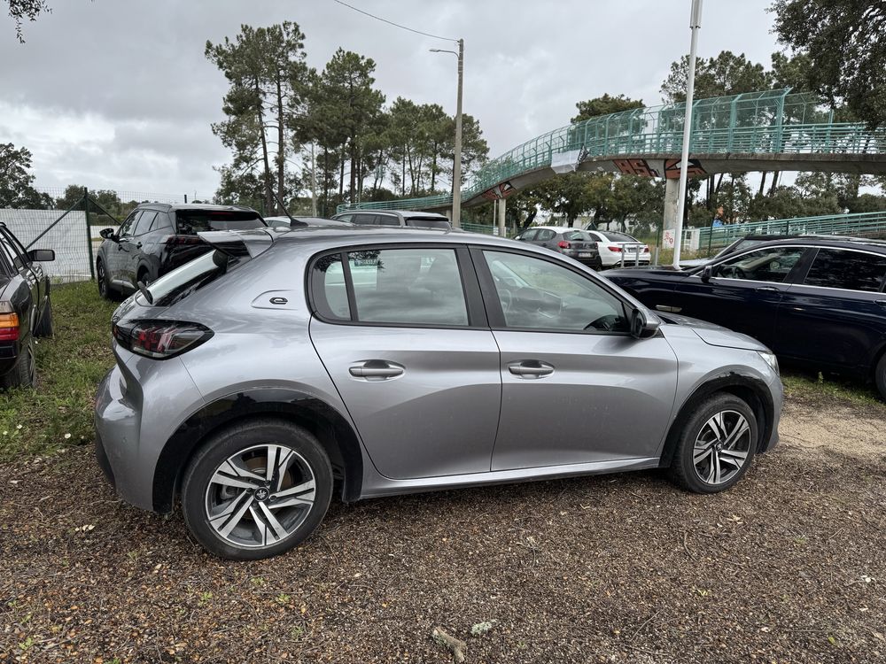 Peugeot e-208 100% elétrico Allure  Pack 136 cv