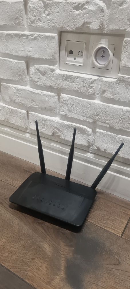Router D-Link DIR 809