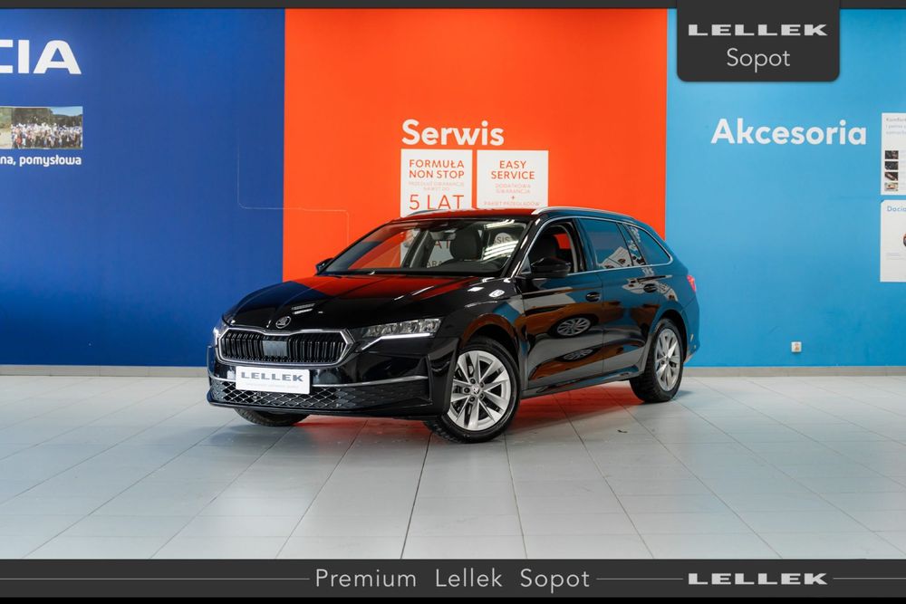 Skoda Octavia 1.5 TSI mHEV Selection DSG Pakiet Winter Plus, Design Loft, ACC