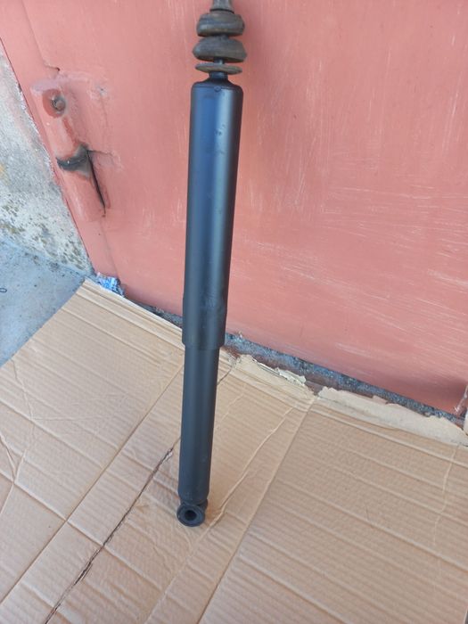 Амортизатор и некоторые запчасти Lanos.