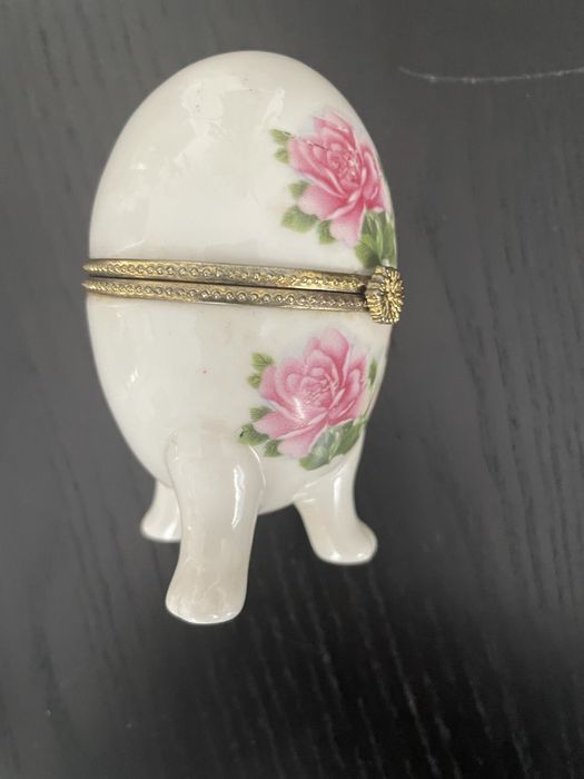 Caixa ovo porcelana
