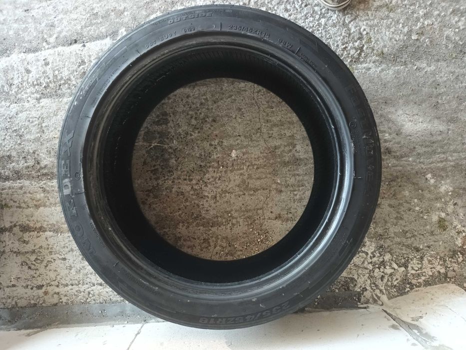 Opony 235/45/r18 NORDEXX FastMove 4