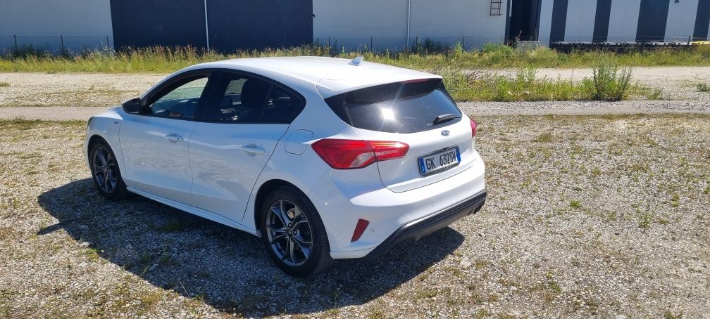 Ford Focus ST line 2019 rok 1.5 100 tys przebieg