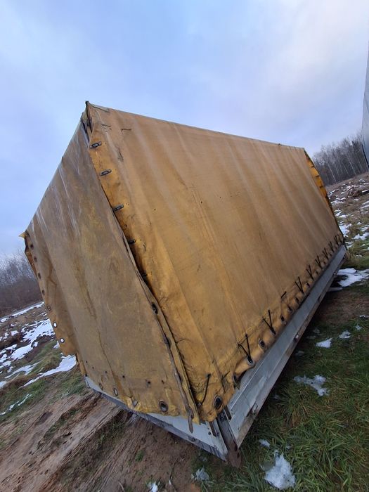 Skrzynia ładunkowa Paka z Iveco Zabudowa stalowo-aluminiowa Plandeka