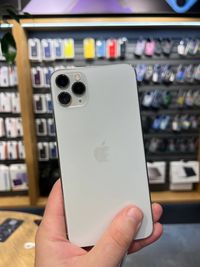 iPhone 11 Pro Max 64 Silver  USED