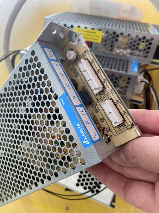 4 fontes de alimentação