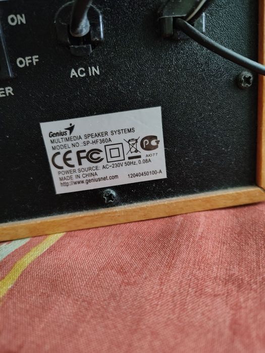 Продам колонки Genius