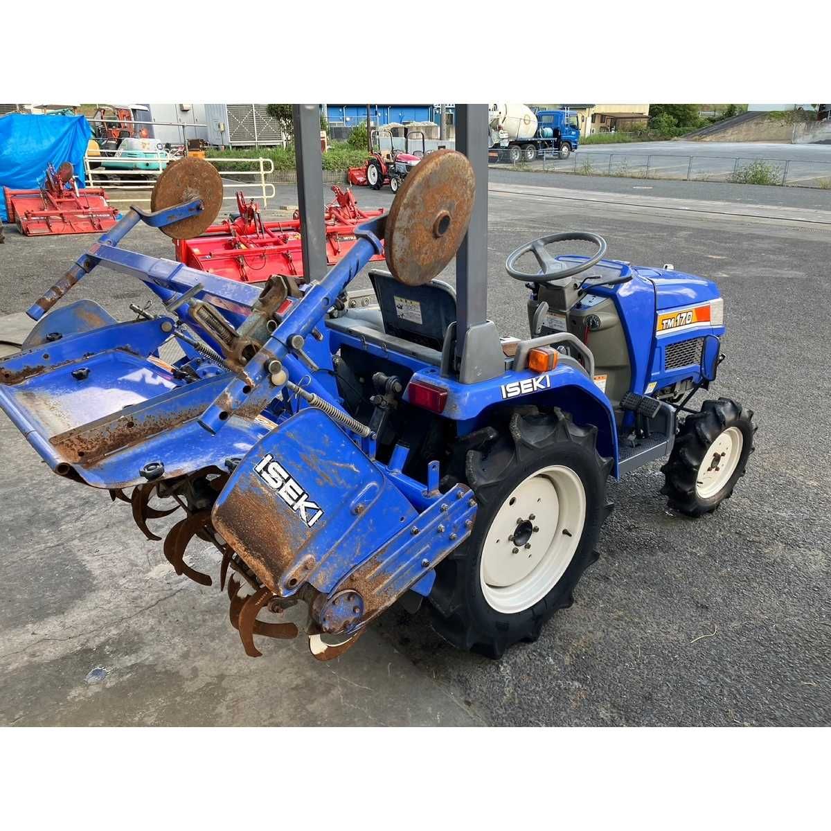 Traktor ISEKI TM170F 4x4 – 17 KM