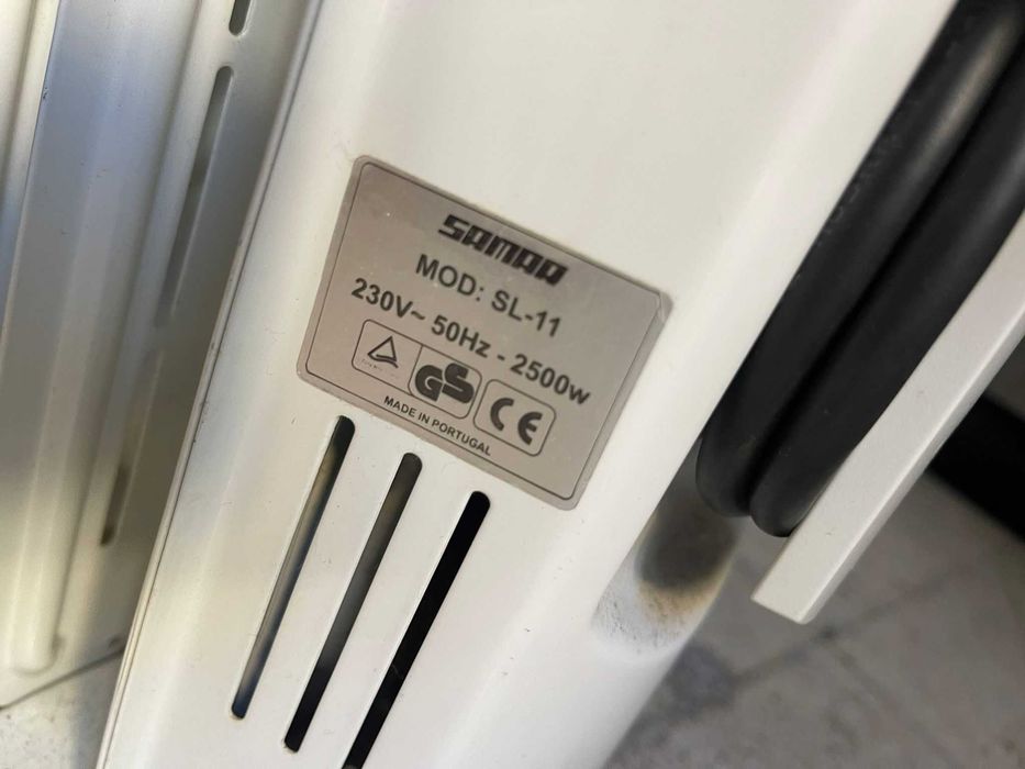 Aquecedor a Óleo SAMPO SL-11 – 2500W – Excelente Estado