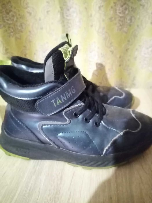 Ботінки черевики осінні