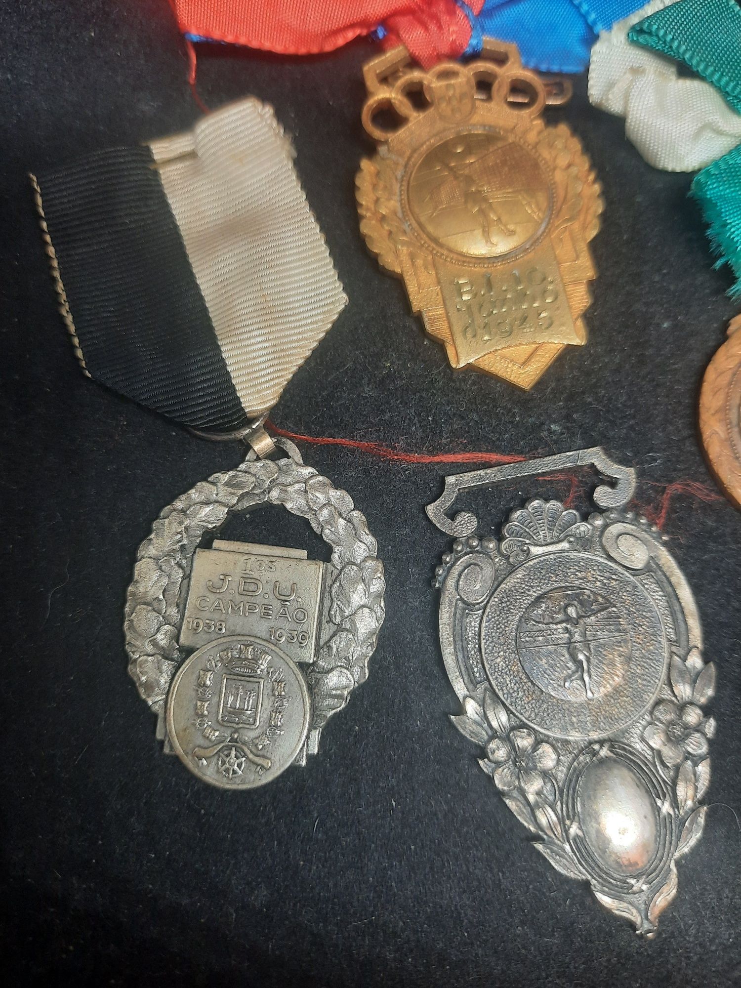 lote de medalhas condecorações 1938/1939/1945