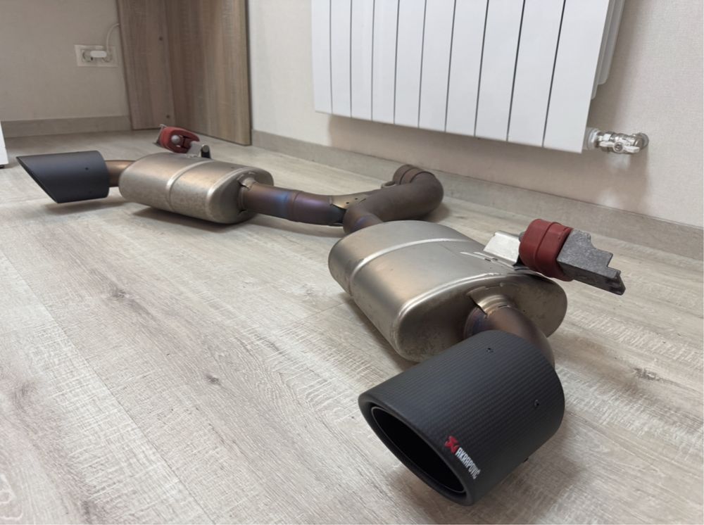 Akrapovic Golf GTI 7, GTI 7,5 S-VW/T/2 Evolution Race Line (Titanium)