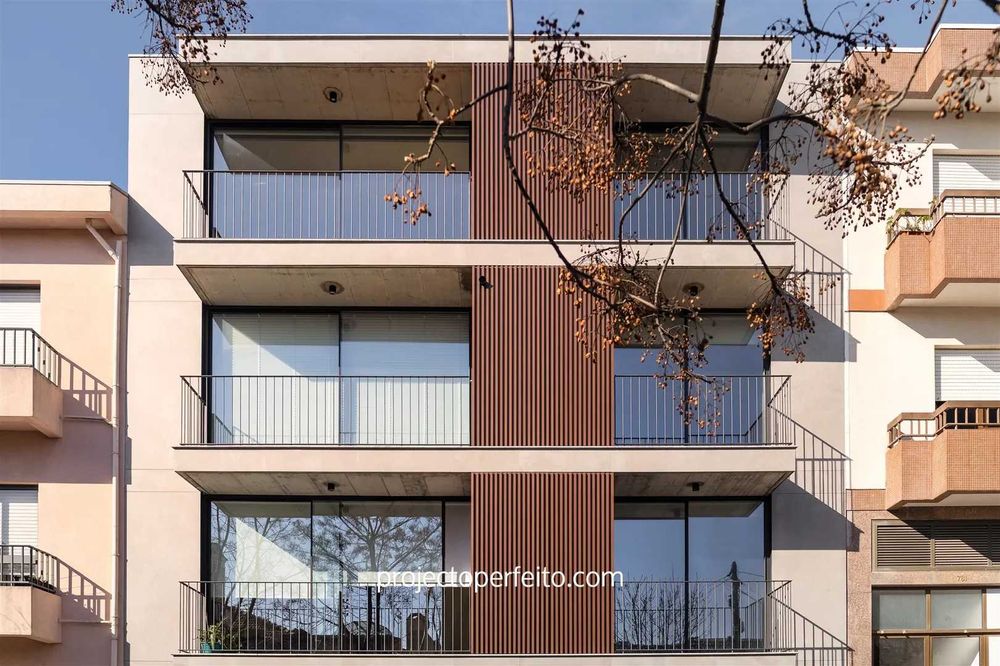 Apartamento T2 como novo, no centro de Espinho — Espinho, Aveiro