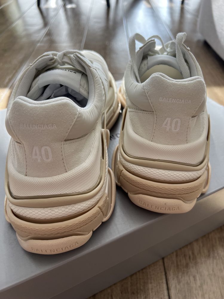 Кросівки Balenciaga Triple S nylon sneakers