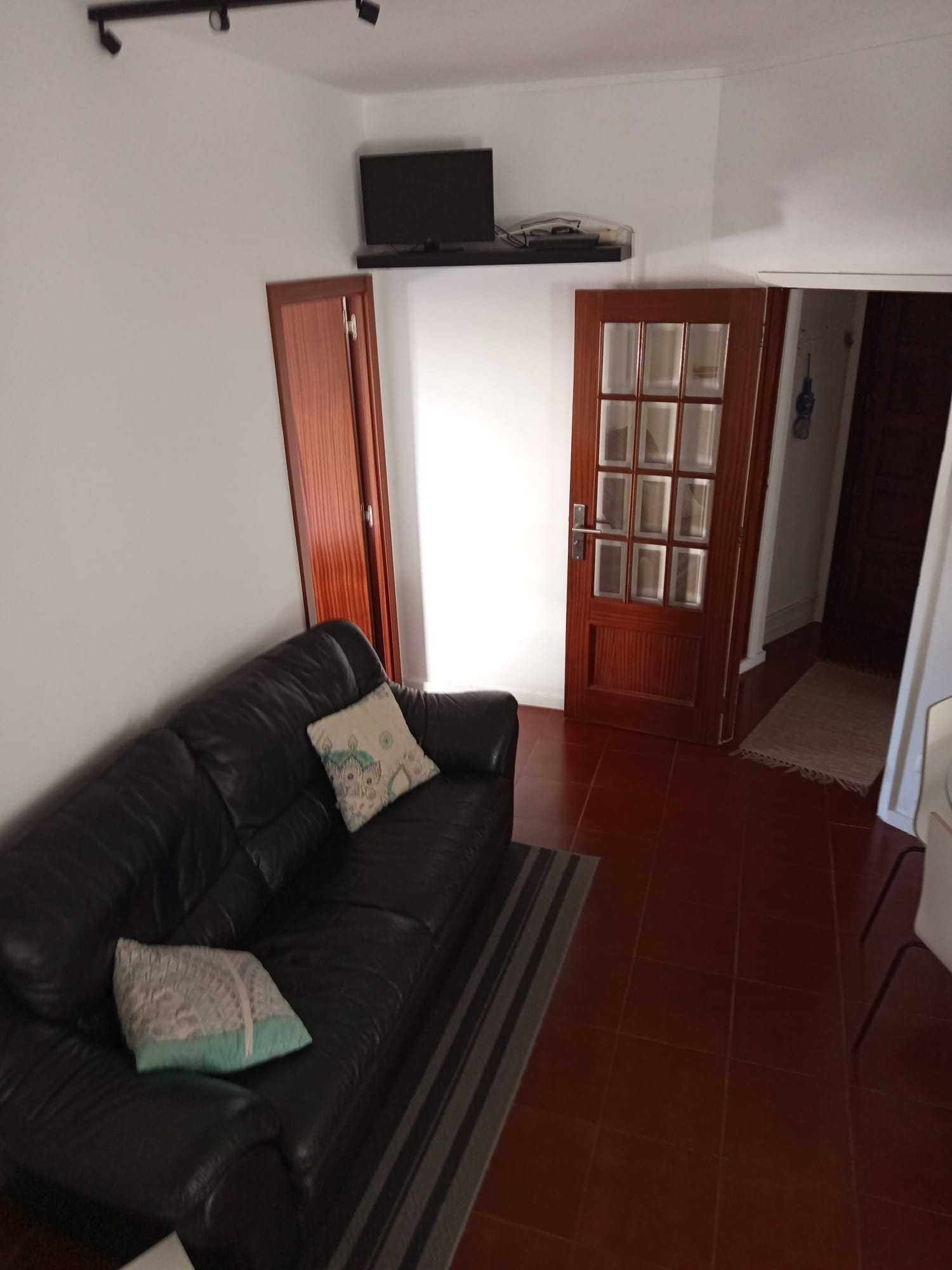 Quarto para menina estudante