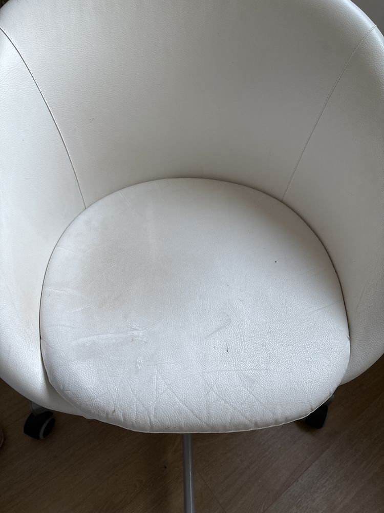 Cadeira Ikea SKRUVSTA branco