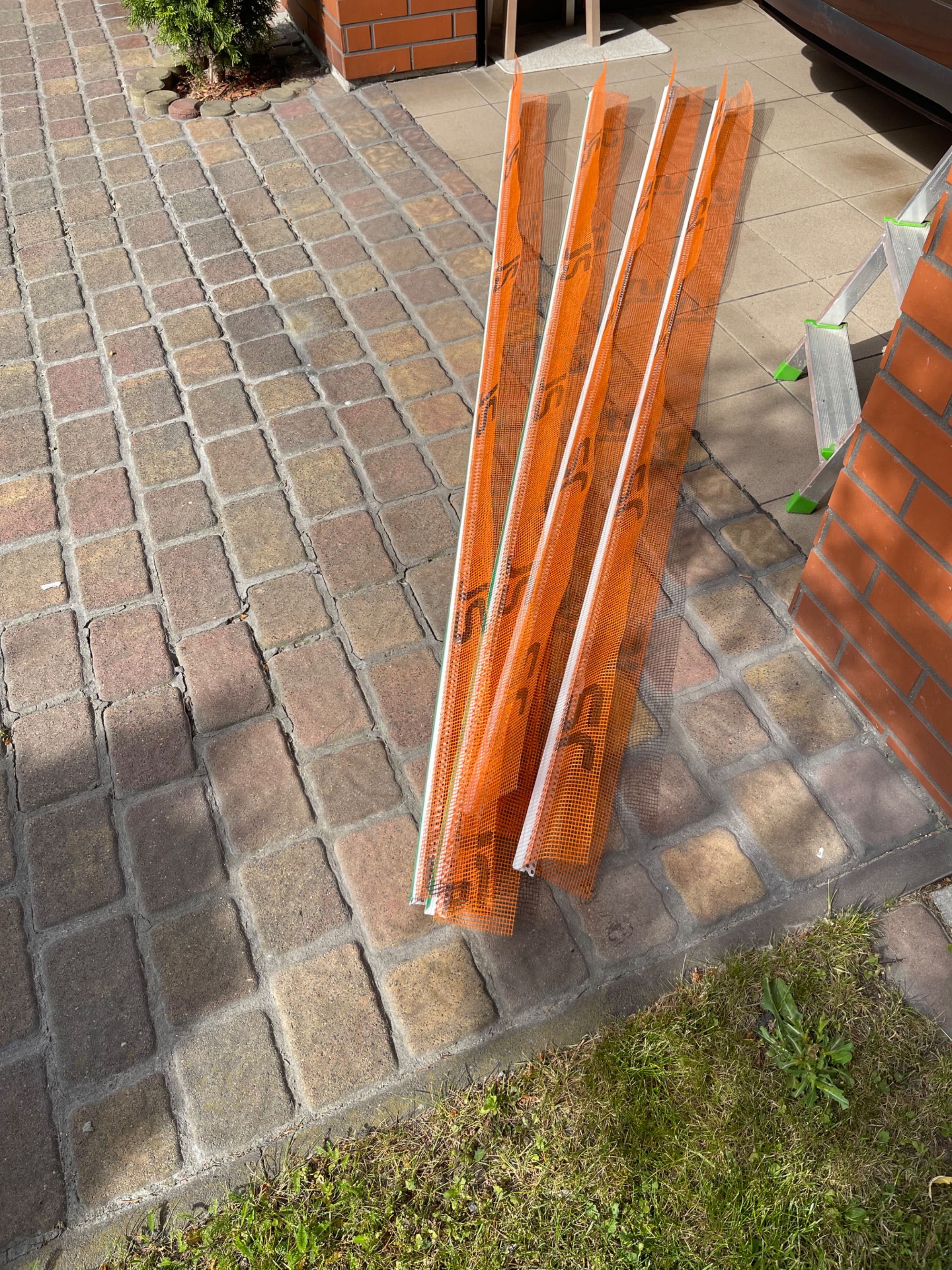 Narożnik PCV z kapinosem 2.5 mb