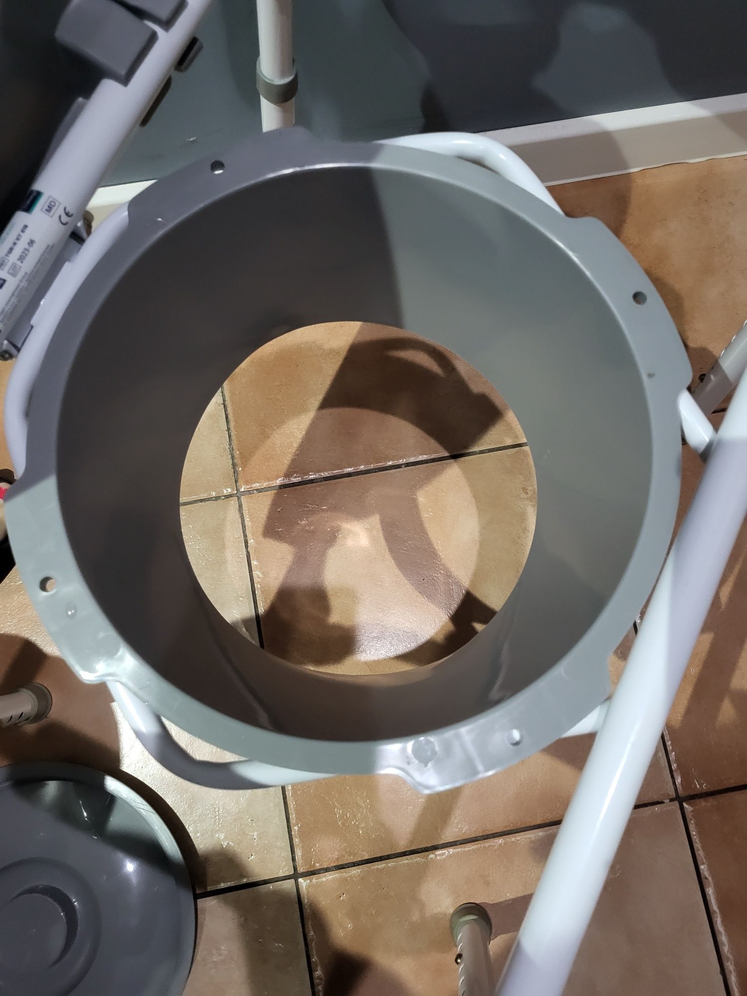Przenośna toaleta krzeslo WC senior nie używane timago
