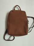 Mochila  de senhora em cor de canela