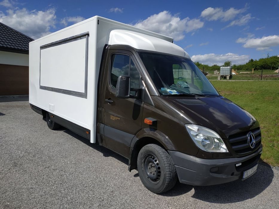 Mercedes Sprinter autosklep z lodówkami i zamrażarką z własnym prądem