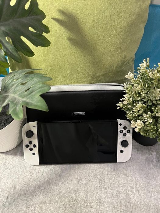 Sprzedam Nintendo OLED