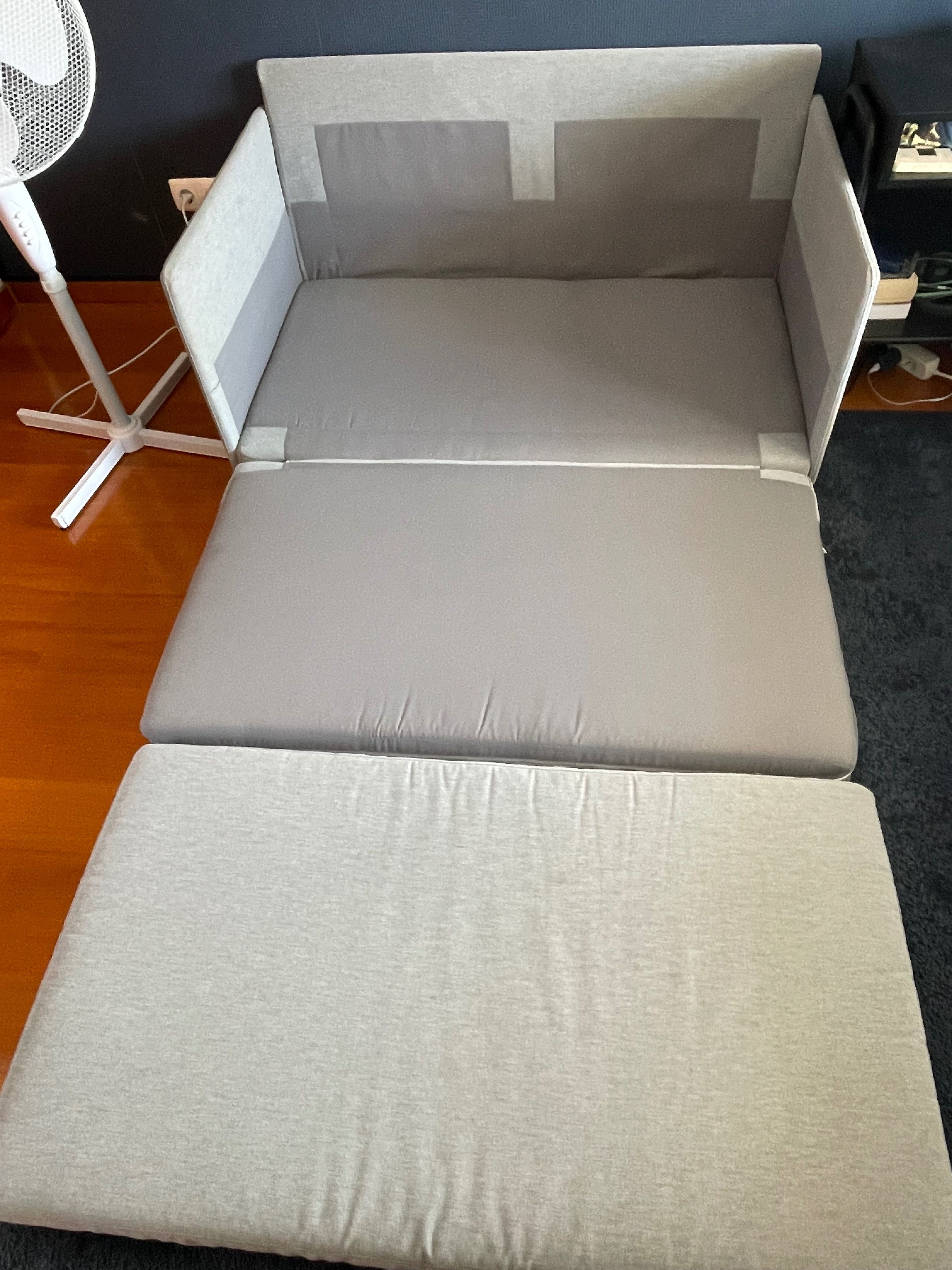 Sofá cama dois lugares ótimo estado