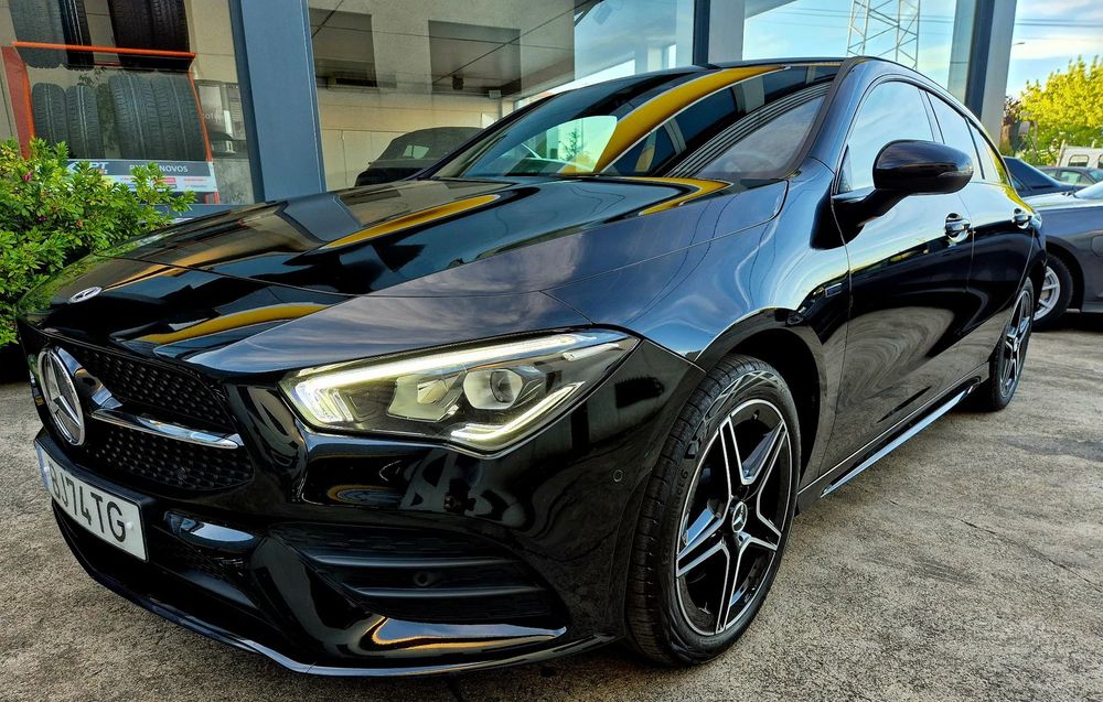 Mercedes-Benz CLA 250 e Shooting Brake AMG Line