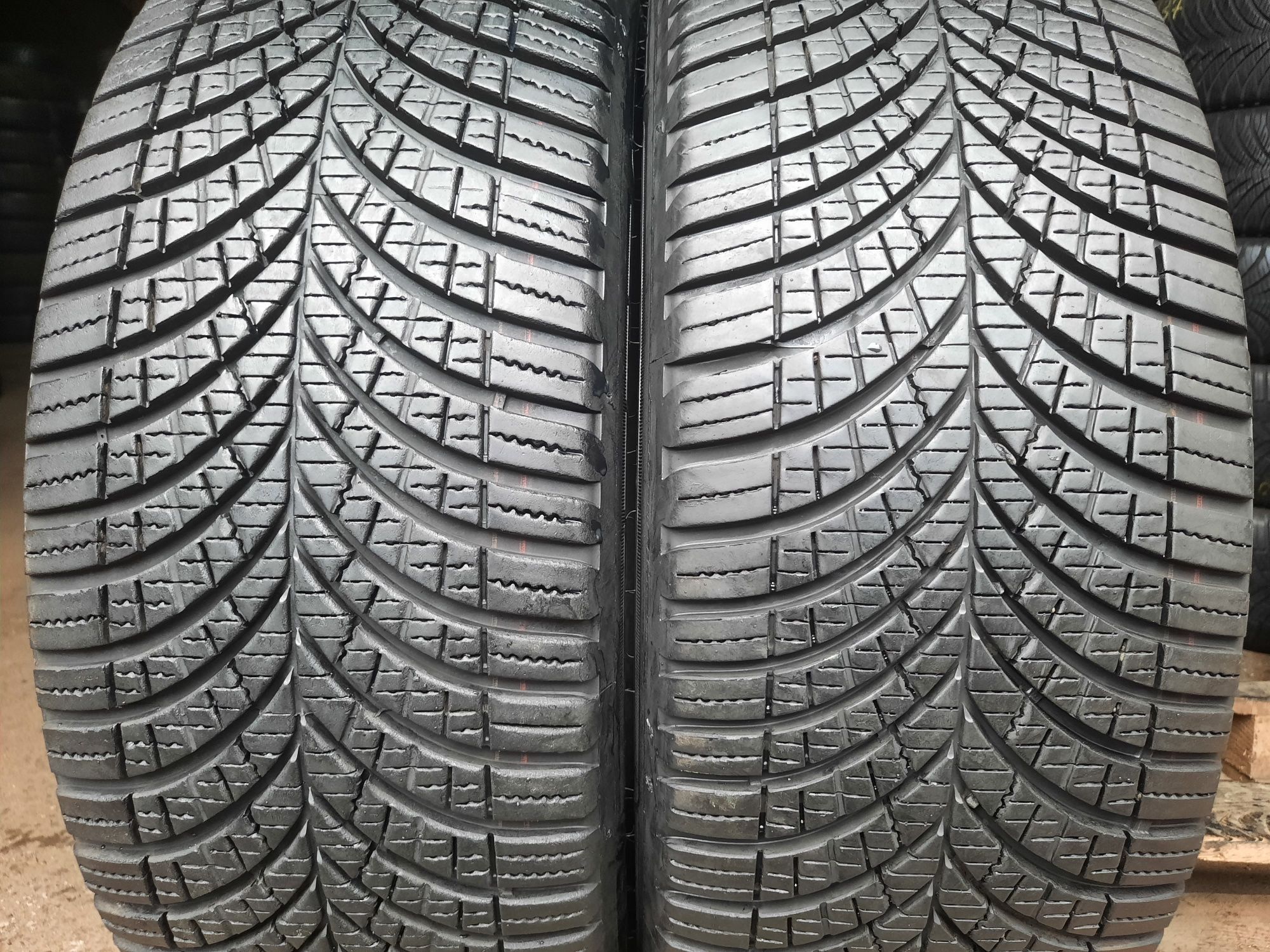 225/55 R17C Goodyear Vector 4Seasons Cargo MO-V 2шт. 8мм 2022