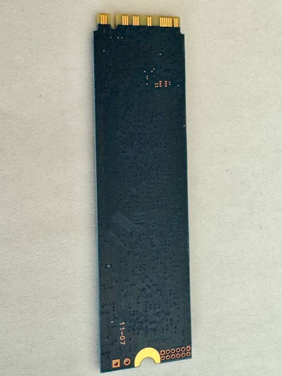 Продам быстрый SSD Kingston NV2 на 1Tb