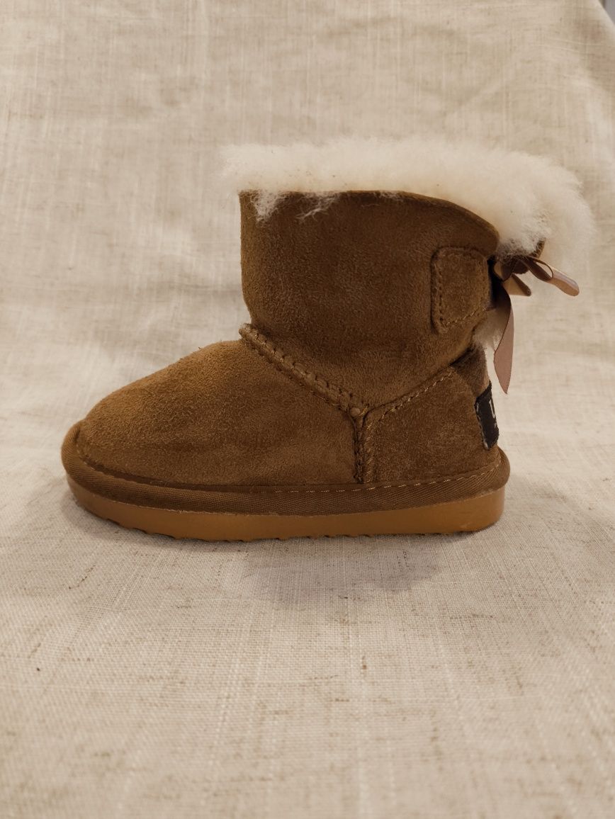 UGG au 5 6 bezowe orginalne z kokardka sniegowce buty zimowe