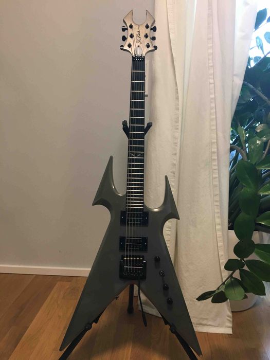B.C.Rich BeastV 2009 Китай Н-Н Seymour Duncan сквозной гриф есть ВИДЕО