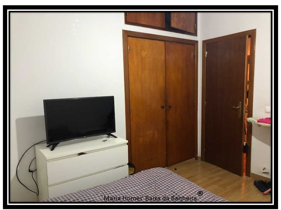 Apartamento T1  (Baixa da Banheira - Junto ao Parque Zeca Afonso)