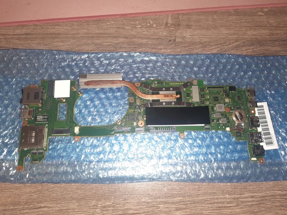 Материнська плата Fujitsu U9310 Core i5-8265U/4 ГБ; 2шт