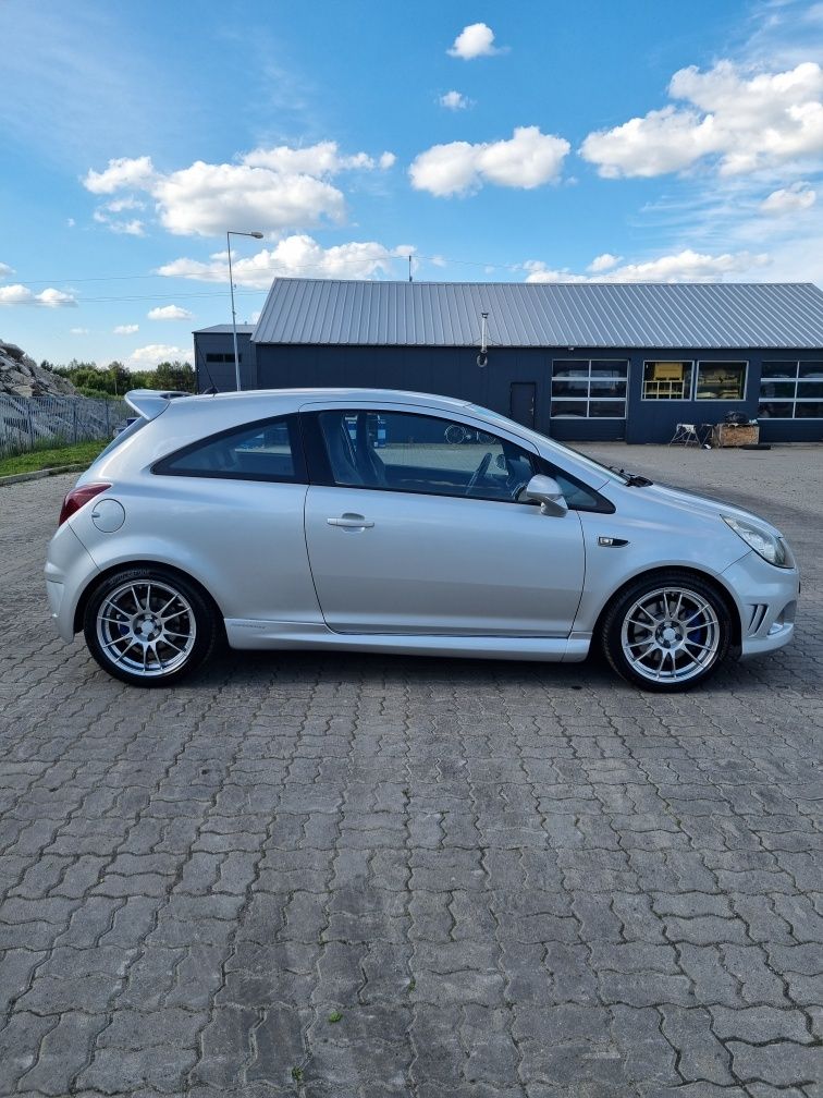 Opel Corsa D OPC 192KM