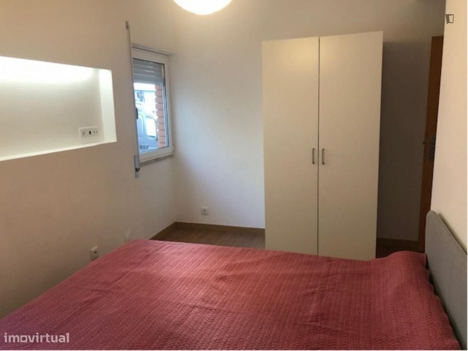 Quarto - localizado em Penha de França Lisbon