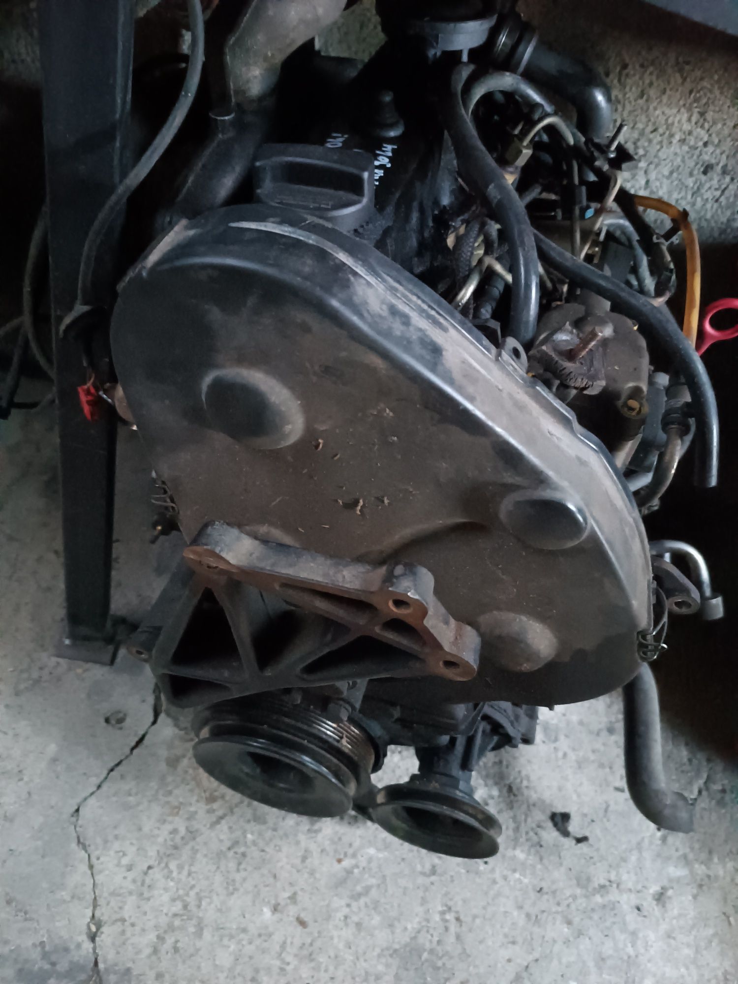 Silnik goły słupek Sharan Alhambra Galaxy 1.9tdi 90km 1z ahu