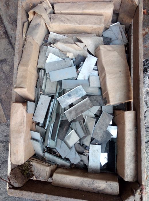 Продам зеркала в упаковке и без